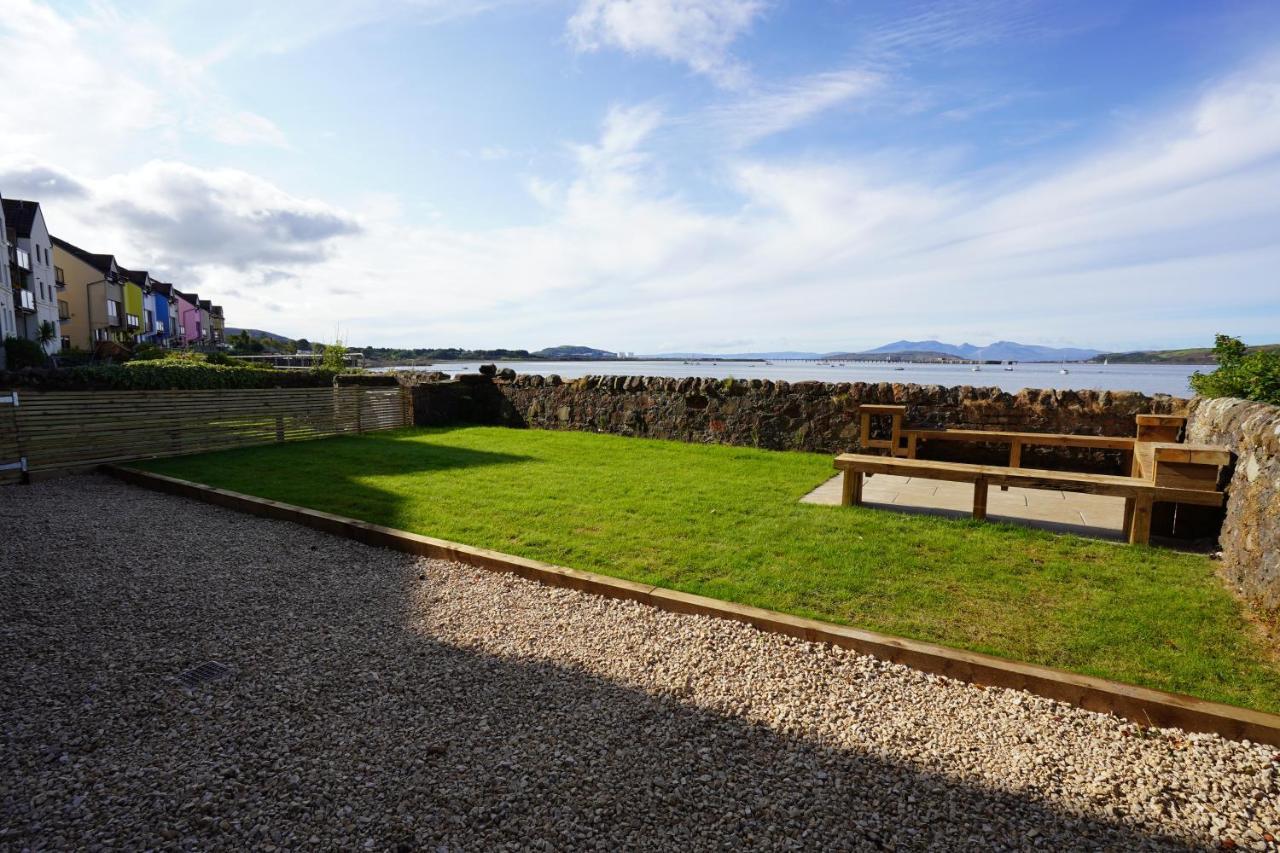 Beach House No2 With Amazing Sea Views And Private Garden Onto Beach. Daire Fairlie Dış mekan fotoğraf